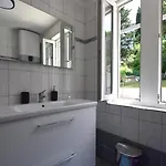 Pesja Омишаль